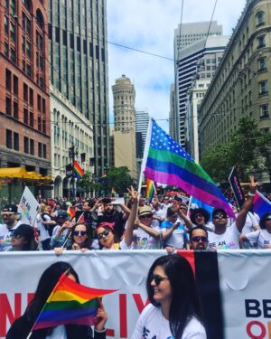 Katherine Langford Instagram - PRIDE ❤️💛💚💙💜
Wishing everyone a beautiful and safe day, full of love. Thankyou to everyone who came out this weekend, and to those who continually support the community. May we continue to support and fight for those who are marginalised 💖
