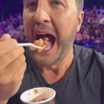 Katy Perry Instagram – Salad in a cup attracts both 🪰 and @lukebryan #idol