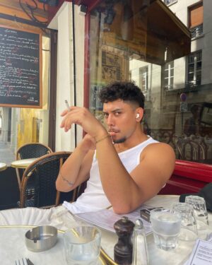 Kawakawa Fox-Reo Instagram - Bonjour My Bro