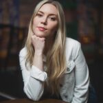 Kelsey Cook Instagram - On my way to Salt Lake City for shows at @wiseguyscomedy this weekend! ✈️ Early show tonight is sold out so grab one of the remaining tickets before the others go too. Here’s where else I’m going this year 👇🏻 Jun 1-4 Las Vegas, NV Jun 8-10 Stamford, CT Jun 24 Burbank, CA Jul 14-16 Phoenix, AZ Aug 4 Davenport, IA Aug 11-13 Dania Beach, FL Sept 15-16 Ft Collins, CO Sept 28-30 Louisville, KY Oct 5-7 Spokane, WA Oct 19-22 Cleveland, OH Nov 2-4 Grand Rapids, MI Nov 9-11 Washington, DC Nov 15 Nashville, TN Nov 16 Huntsville, AL Nov 17-19 Atlanta, GA Dec 1-2 Boston, MA Dec 7-9 Tampa, FL Tickets at kelseycook.com 🎫 📸 @jimmccambridge