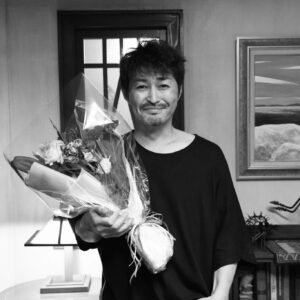 Ken Yasuda Instagram - #初恋の悪魔
参加できたことが嬉しく誇らしい作品でした。
最高の現場でした。
心より、感謝。