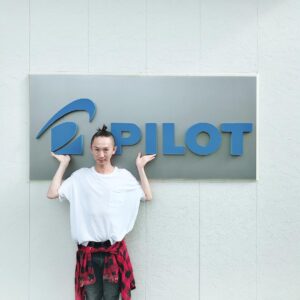 Kentaro Kameyama Instagram - Thank you for having me at your beautiful studio in Japan #Pilotpen