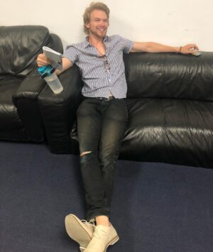 Kenton Duty Instagram - Warning: Some couches may be (Sorta) small compared to others. 
#tableread