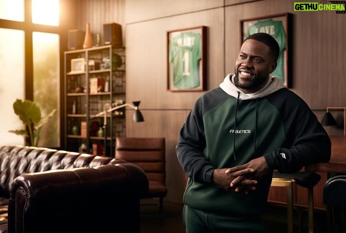 Kevin Hart Instagram - Changing the game with one amazing drop at a time….fellas make sure you put a “F” on ya chest this football season damn it!!!!! Sundays just got a whole lot better ….and yes that green combo is a small nod to the city of brotherly love!!!!!! Fly Eagles Fly 😂…. My drop is available NOOOOOOWWW!!!!! Get yours today!!!!! @fableticsmen