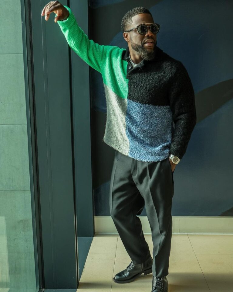 Kevin Hart Instagram - Little man that does BIG things…. Promo tour for “LIFT” has been incredible…..the reaction from the fans on this film has been AMAZING!!!!! We drop tomorrow on @netflix …. LET’s GOOOOOOOO …. Styled by @ashleynorthstyle