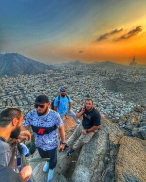 Khabib Nurmagomedov Instagram - Неделя на священном месте.
#Mecca 🕋🤲
#Alhamdulillah for everything