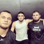 Khabib Nurmagomedov Instagram - Сегодня опять они уехали без трофеев, спишем на молодость )))