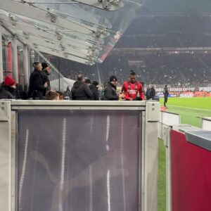 Khabib Nurmagomedov Instagram - SanSiro 📍

Thank you my Friend @iamzlatanibrahimovic 🤝