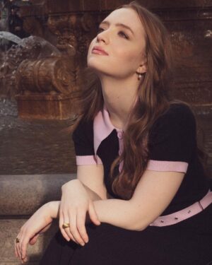 Kiera Allen Instagram - A beautiful day in Bryant Park.

Shot by @roseandivyjournal
Styling by @emilysanchezstyle
Hair and makeup by @jessibutterfield