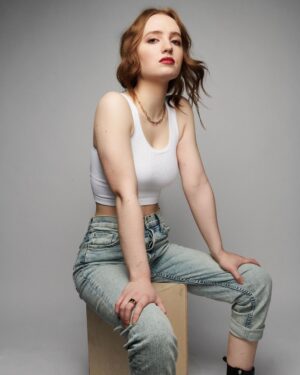 Kiera Allen Instagram - Hey.

Photo by @erichobbsstudio
Hair by @rebekahforecast
Makeup by @gitabass
Styling by @emilysanchezstyle