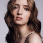 Kiera Allen Instagram - Proud to be on @whowhatwear’s list of 5 Breakout Actresses to Have on Your Radar (link in bio) alongside such amazing women! Also, can’t believe I’m on a list with someone who’s starring in a movie with legit @t22felton?? @tamaravaleriesmart, you are living the dream. Photo by @erichobbsstudio Makeup by @gitabass Hair by @rebekahforecast Styling by @emilysanchezstyle Thank you guys for the great time on set and for my new profile picture :)