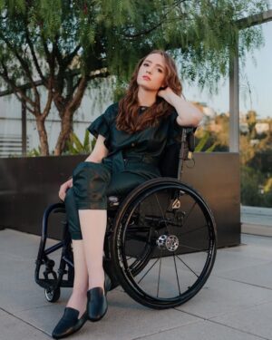 Kiera Allen Instagram - Scroll to the end for my reaction to seeing myself in The New York Times right next to @joshographee. I feel like I’m changing the link in my bio by the day this week but LINK IN BIO. Thank you so much to Debbie Leiderman for this beautiful conversation.

Photos by @jokimbo for @nytimes
Styling by @emilysanchezstyle
Hair by @davestanwell
Makeup by @kmannmakeup
The NY Times doesn’t retouch their photos, so that’s how you know this team is GOOD. Also, please note that none of these credits apply to the home video, where I have not even brushed my hair.