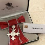 Kim Jisoo Instagram – So honored to have been invited to the royal palace for a lovely banquet & to have received honorary MBEs! 🎀
Thank you for the unforgettable experience!🇬🇧 London, England, UK