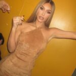 Kim Kardashian Instagram - 🍯