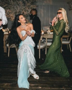 Kim Kardashian Instagram - ❄️ Christmas Time…and we had a Time!!!! ❄️