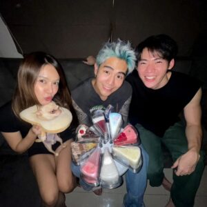 Kittipat Samantrakulchai Instagram - HBD @nickkunatip 
มีความสุข เฮงๆ รวยๆ งานเข้าได้คับ คุยกันว่า จะเก็บเงินซื้อฮาเล่ 5555