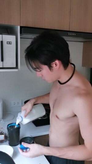 Kittipat Samantrakulchai Instagram - มื้อเช้าสุด Basic @biew_muscle
.
#BiewMuscle #cleanfoods