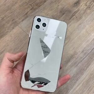 Konstantin Pavlov Instagram - На сколько денег я влетел? 😭 #iphone #crash