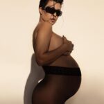 Kourtney Kardashian Barker Instagram - @vanityfairitalia 🖤