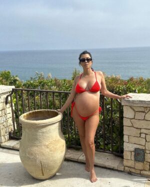 Kourtney Kardashian Barker Instagram - growing you inside of me, my son, is the greatest blessing, honor and joy.