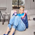Kourtney Kardashian Barker Instagram - Inside Lemme Chill, we use a clinically-tested dose of the most studied Ashwagandha in the world, shown to reduce stress and support healthy cortisol (stress hormone). 🧘🏼‍♀️ Fun fact: Ashwagandha is a powerhouse adaptogenic botanical that has been used for thousands of years to reduce stress and promote relaxation (and something I’ve taken for years even before Lemme).   And of course, at @lemme we never use artificial flavors or sweeteners, corn syrup, GMOs, or gelatin. Not all vitamins are created equal! 😎