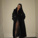 Kourtney Kardashian Barker Instagram - When not much in the closet fits yet and the boobs are filled with milk, throw on a cozy coat 🧸🎄