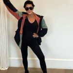 Kris Jenner Instagram - Starting the week off right with my @fabletics @khloekardashian collection!