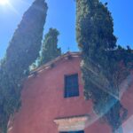 Kris Jenner Instagram - Under the Tuscan sun 🇮🇹☀️
