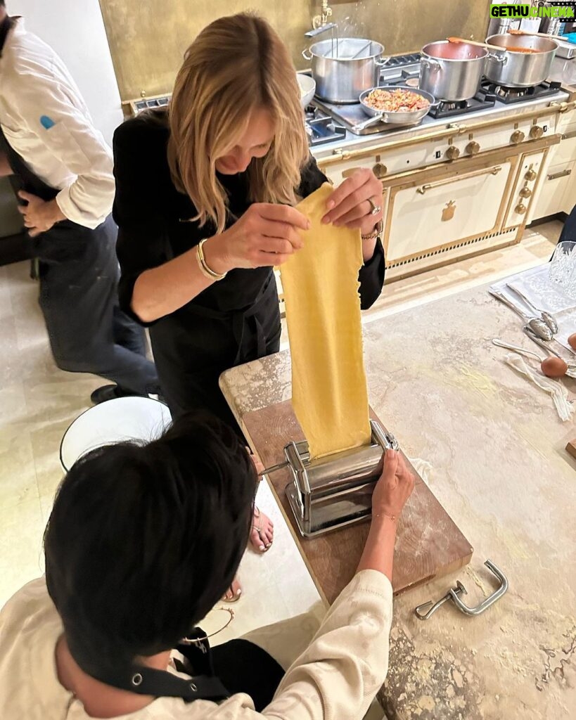 Kris Jenner Instagram - Italy never tasted so good! 🇮🇹🍕🍝