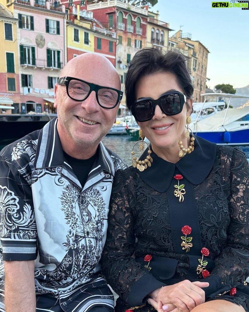 Kris Jenner Instagram - Magical moments in August ☀️🍕🛥️