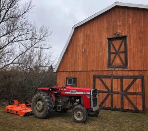 Kristen Holden-Ried Instagram - Operation Farmer Kris initiated. 

It’s going to be a busy but fun summer :) 

#farmlife #tractor