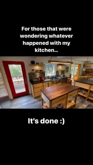 Kristen Holden-Ried Instagram - Took a bit longer than expected… but !
It’s done :)
#kitchen #renovations