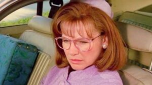 Kristen Schaal Instagram - Appreciation post for Dianne Wiest. Edward Scissorhands works from the first minute because Wiest’s acting is absolutely magical.