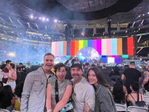 Kristen Schaal Instagram - Last Man Standing at the Beyonce show! Thank you @orviv and Olivia for taking me and John Solomon! What a treat! I love you all so much, and I also love Beyonce. She is a force. Everyone looked amazing. Shout out to her band and dancers, sustained joy and energy beginning to end!