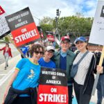 Kristen Schaal Instagram - Back at it! Great turn out today, a lot of pastries and solidarity. #wgastrike