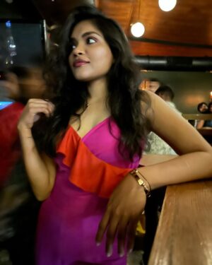 Kusuma Degalamari Instagram - A touch of pink in a world of midnight hues.

Mumbai, nightlife, party, pink, night,citylife, fashion, nightout, partylife, glamour, elegance, actor,