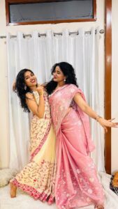 Kusuma Degalamari Instagram - Ostharu ostharu😛 In love with Sarees By @resonatedeattire ❤️ Shot and Edited @unns.cute #seetha #kirrakseetha #kusuma #kusumadegalamari #babythemovie #fypシ #trendingreels #telugu #reelitfeelit