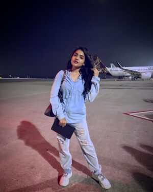 Kusuma Degalamari Instagram - Miss being on a vacation 😭😭

Mumbai,Hyderabad, trip, vacation, travel, ootd, photography, travel photography, airport, airport look, instagood, November,