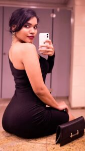 Kusuma Degalamari Instagram - Waoh waoh waoh …… Trending, so beautiful, so elegant, colors, elegance, glamour, instalife, ootd, photography, actor, tfi, trendingsongs
