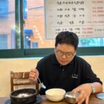 Kwak Joon-bin Instagram – 드디어 한국 왔슴다
빠른 시일내에 쿠바영상으로 뵙겠슴다

#한국#백반 Mapo, Seoul, Korea
