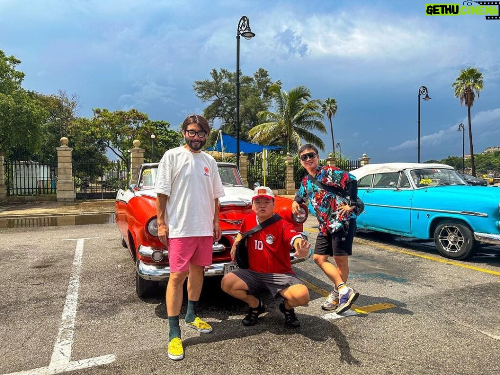 Kwak Joon-bin Instagram - 하바나 3인조 #쿠바#여행 Havana, Cuba
