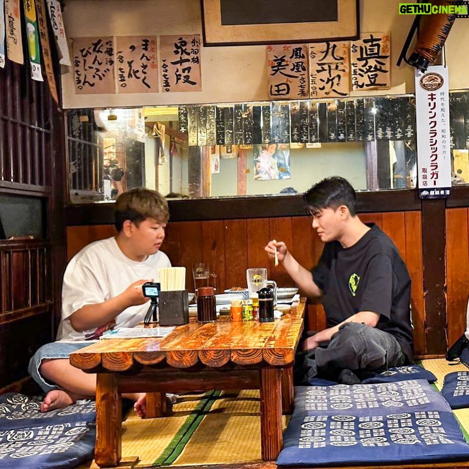 Kwak Joon-bin Instagram - 커플여행님과 도쿄 커플여행 #도쿄#카더가든 Tokyo, Japan
