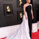 Lady Gaga Instagram - #GRAMMYs 2022 🎶🤍 wearing @tiffanyandco
