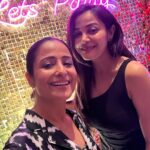 Lataa Saberwal Instagram - Our heart is where good food is😋. My favourite 🔥girl @kaveripriyam_official . Chef Sadik not just a culinary maestro but the warmest chef I have met. Thank you for a great food experience @gomamumbai @nehaantani88 Radisson Mumbai Goregaon