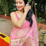 Lataa Saberwal Instagram - Fun , laughter and good food. We had a great time at the wedding @loshetty . Thank you for these lovely pics @tulikkaupadhyay