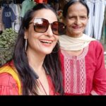 Lataa Saberwal Instagram – Happy b’day mumma 🎂🎂🎂🤗🤗🤗🤗 love you so much … proud to be your daughter ❤️❤️❤️ @kaminishabarwal

#lataasaberwal #authenticallylataa