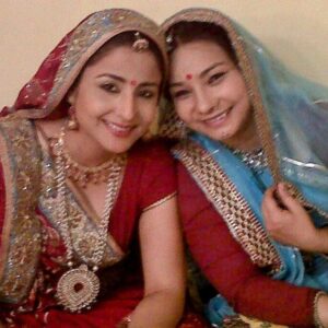 Lataa Saberwal Instagram - Years after years our friendship has grown stronger. Blessed to have you as my friend Sunni. Happy b'day 🎂❤️❤️🧿

#lataasaberwal #authenticallylataa #sunitarajwar