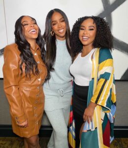 Latonya Williams Instagram - Ready to fast-forward to Christmas cuz SAME!!❤️🎄You won’t want to miss my new Christmas movie #MerryLiddleChristmasBaby on November 27th as part of the #ItsAWonderfulLifetime Christmas line-up, only on @lifetimetv! Hair @kendalldorsey1 Makeup @miyakemakeup #kellyrowland #breshawebb #lifetimemovie #liddlesisters #christmasmovies
