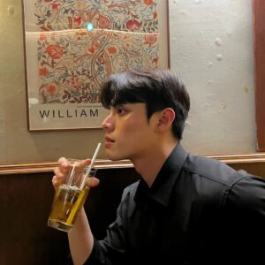 Lee Jae-bin Instagram - With me:)