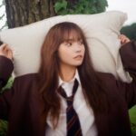Lee Jin-ah Instagram - 짜자잔!!💕💕💕💕💕🥲🥲 드디어 앨범이 나왔어요🩵 앨범을 완성 하기까지 함께 해준 분들 한명 한명 생각이 나는데요 항상 음악에 대해 진지하게 몰두하고 맑은 마음을 가지고 있는 광현이 @an.gwang.hyeon 그리고 꽤 많은 작업을 같이 함께 한 사이먼 @simonpetren 확실한 발매 일정 없이 단순히 재밌어서 만나 만들었던 Mystery Village 우리가 이번에도 또 해냈다 ! 만날때마다 업텐션! 신나는 에너지를 선물해주는 존경하는 동생 문치 ! @moongch 괜히 만나서 밥 먹고싶고 이야기 나누고 싶은 사랑스러운 편곡,연주 성준오빠 @greenct100 영호오빠 @young_ho_yang 그리고 정말 멋진 콘트라 연주해서 귀호강 시켜준 창민오빠 @changmin.jun 옆방에서 맨날 멋진 연습하고 있는 성태오빠의 @sungtae_jp 애정 가득한 편곡 베이쓰 8개는 넘게 골라서 신중하게 녹음해준 종우오빠 @pj_no_treble , 시크해 보여도 나름 나를 좋아하는 주영이 @dr_juyoung 의 멋진 연주 공연 보고 한번 꼭 같이 해보고 싶었던 드러머 주찬선배님 @imjoochan 들을때마다 놀라는 기타연주를 하는 성일이 그리고 넘 든든하고 멋진 연주해준 민석이 @msgonyourside 가사 함께 만들어준 천사 제하 @i_am_jeha_ 와 만나면 기분좋은 민수 @ineed_water 와 연수 @whabi_saabi 빛나는 코러스까지 함께 만들어준 들레 @deulrejang 피처링 까지 해준 넘 귀엽고 똑똑한 내친구 성은이 @interstellajang ,아름다운 마음을 가진 새라 @sarahkangmusic 그리고 넘 멋진 연주해주신 진호 @jinho_hong 님 그리고 저의 작고 소중한 노래 함께 해주신 효리 @lee_hyolee ,상순 선배님 @sangsoonsangsoon 성진오빠 스트링도 넘 고맙구 :) @jazzsungjin 스트링 녹음해주신 김상은,백나영,정윤정,최창원, 주지현 님 수고 많으셨습니다 너무너무 고마워요 10곡이나 믹스를 해준 승남이 오빠와 @zseungnam 밝은 에너지로 맨날 힘주는 소윤이 @sssssssoyun_ 청무님 @midknight688 과 마스터의 권남우 엔지니어님 @kwonnamwoo ㅜㅜ감사합니다 이쁜 사진 찍어준 리애언니와 @rie_rabbit 멋진 뮤비 만들어주신 상덕 감독님 세심하게 디자인 해준 은지 우리 안테나 가족분들도 모두모두 한분도 빠짐없이 감사합니다 :) 희열대표님과 고생해준 다혜언니 @evelynfornobody 영서 @two_another_ 수연 , 기원 팀장님 과 열심히 달려준 이뿐 혜원이 매니저 은지 고마워요! 또 안보이는 곳에서 도와주신 모든 분들 감사합니다🤍 기다려주신 팬 여러분 정말 감사드려요🤍사랑합니다💕